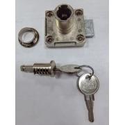 Замок мебельный для деревянных дверок со съемной личинкой JUNIE, ГЕРМАНИЯ